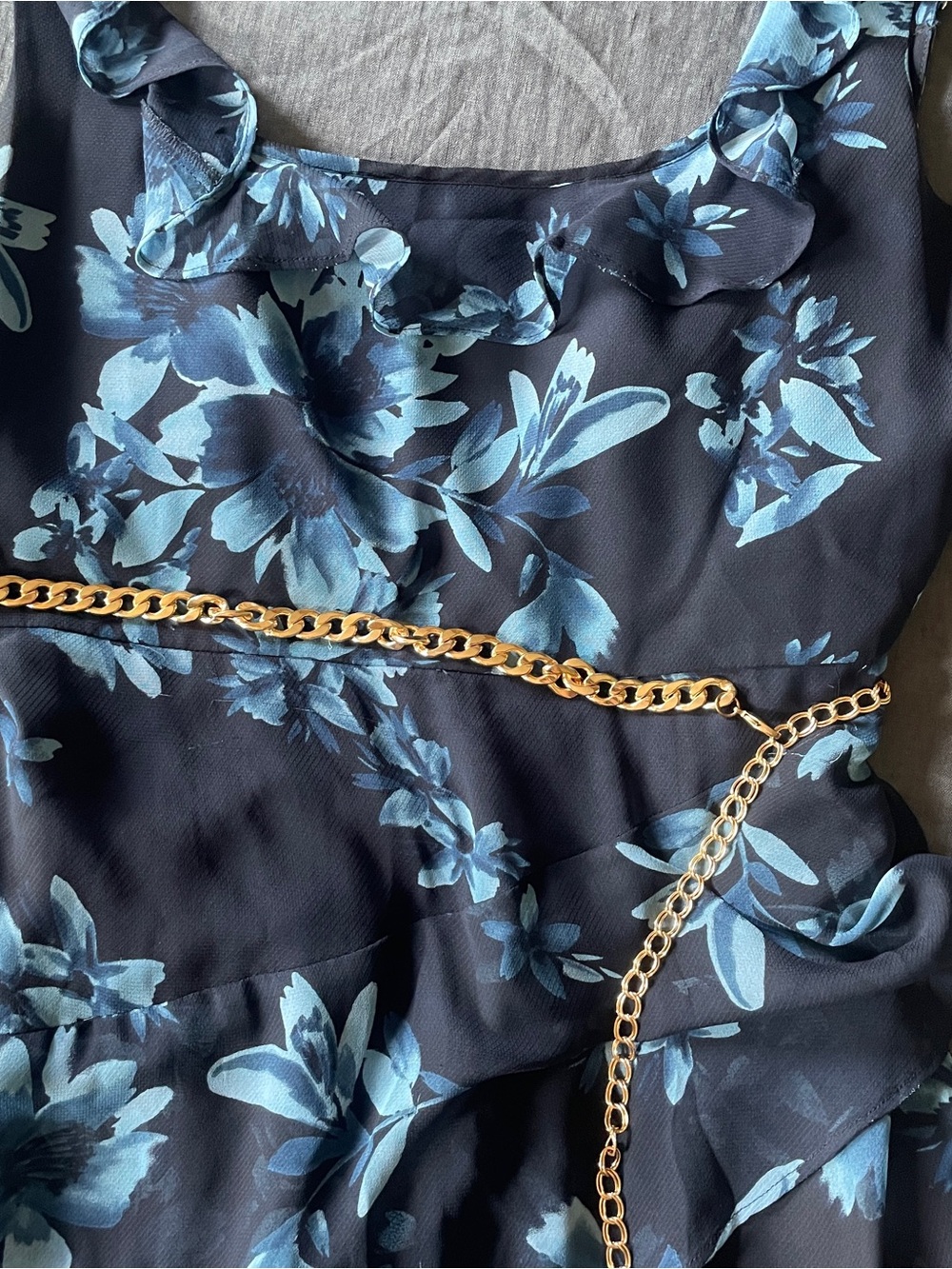 Adjustable Gold Chain Belt - Picture 2 of 3